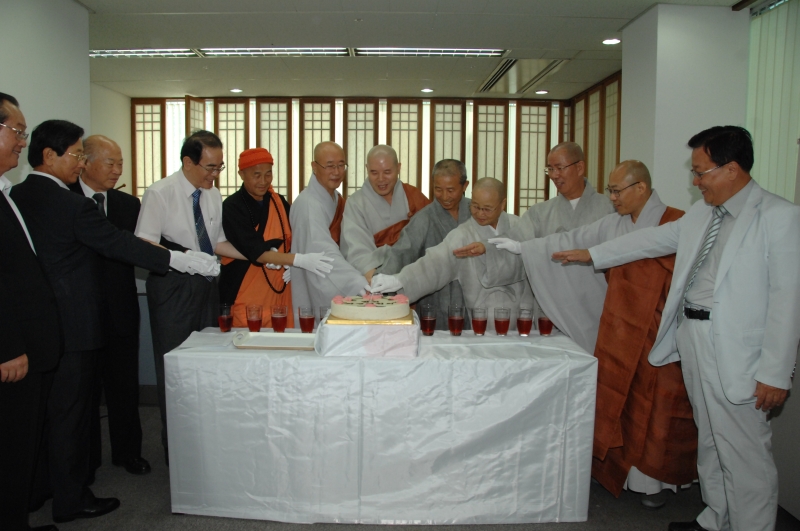 2010.08.17_화쟁위원회 현판식 (40)